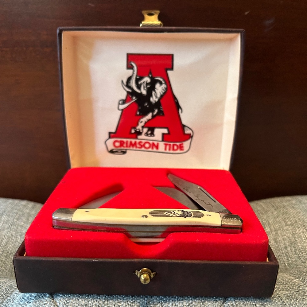 Vintage Schrade Paul "Bear" Bryant Pocket knife